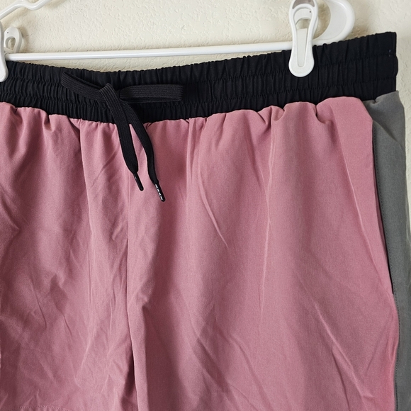NWT Torrid LoveSick Mauve Color Block Stretch Pull-On Shorts 2X 18/20 - Picture 6 of 13